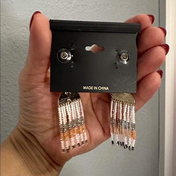 Noir Jewelry Pink and Gold Beaded Earrings - Picture 2 of 2